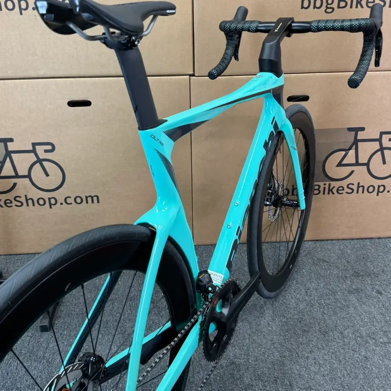 Used Bianchi Oltre Shimano Ultegra Di2 2024 Road & Gravel, Blue — image 6 of 6