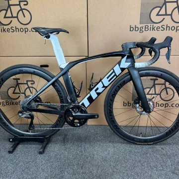 Used Trek Madone SLR 6 Disc Di2 Ultegra 12- Speed 2020 2020 Road & Gravel