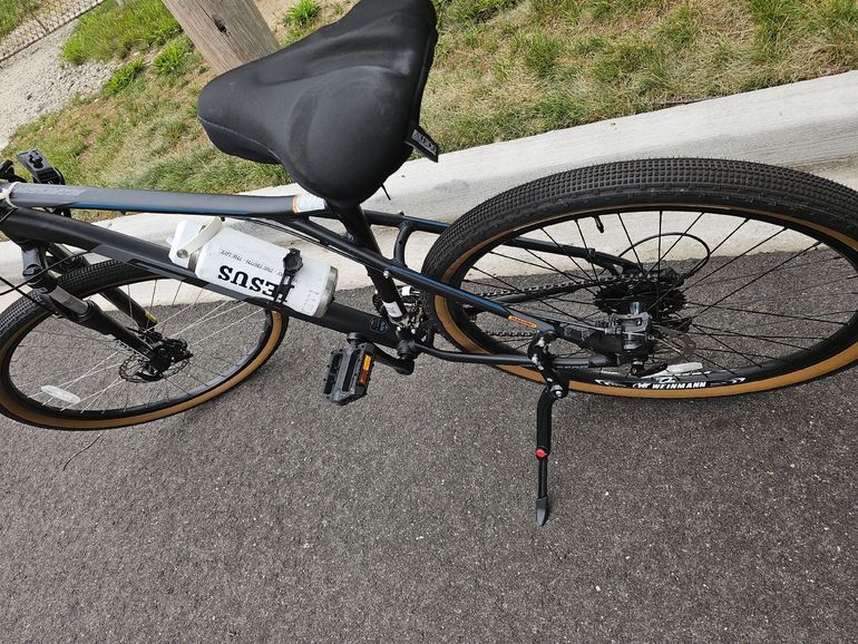 Used GT Aggressor Sport 2020 2020 Mountainbike, Black, 27.5, 29 — image 1 of 4