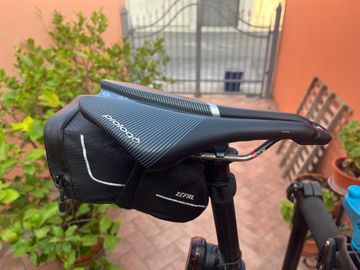 Used Canyon Endurace CF 8.0 2019 2019 Road & Gravel, Black — image 9 of 13