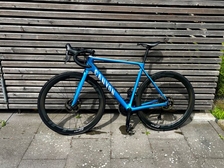 Used Canyon Ultimate CF SL Disc 8.0 Di2 2020 2020 Road & Gravel, Blue — image 1 of 6
