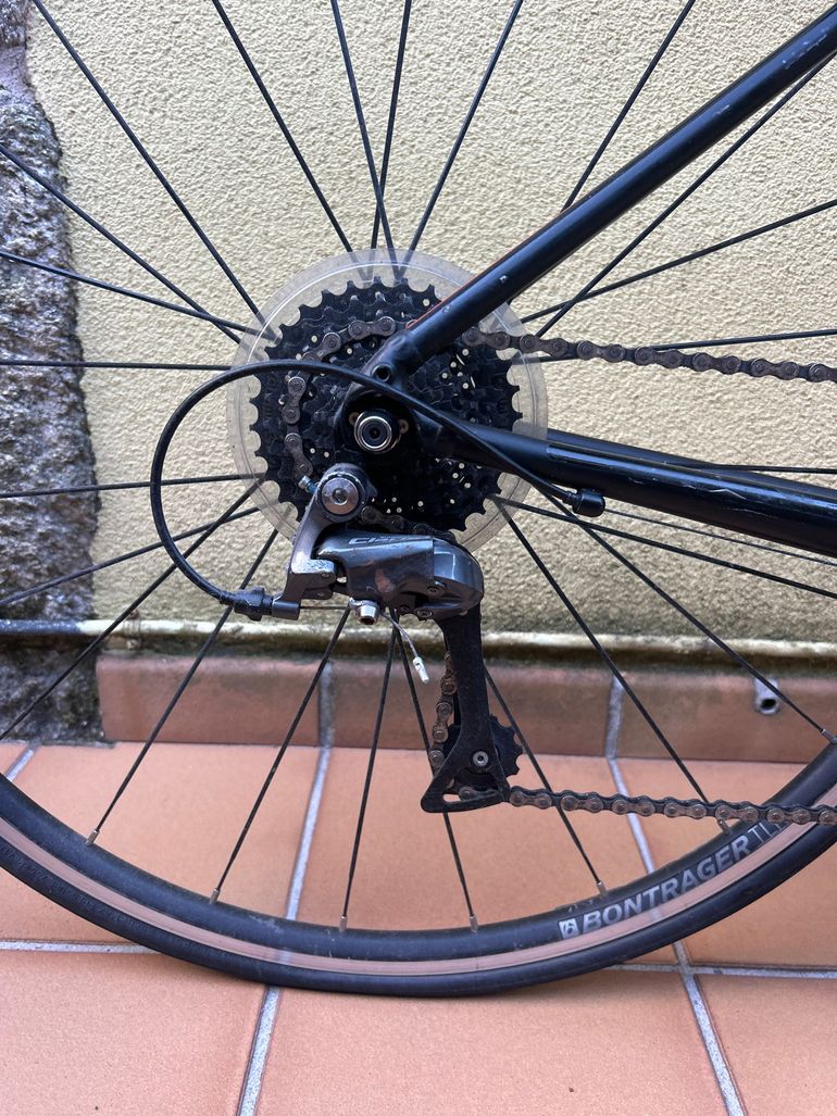 Used Trek Domane AL 2 2020 2020 Road & Gravel, Black — image 3 of 8