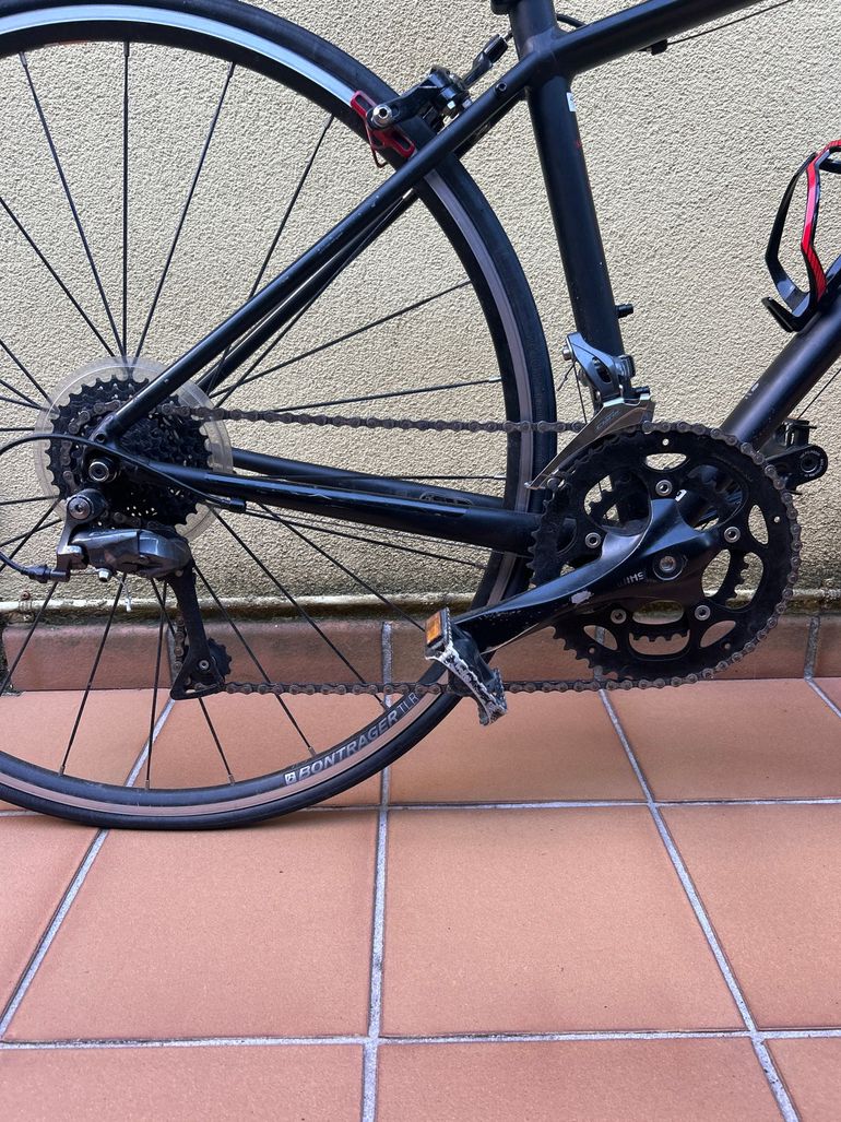 Used Trek Domane AL 2 2020 2020 Road & Gravel, Black — image 4 of 8