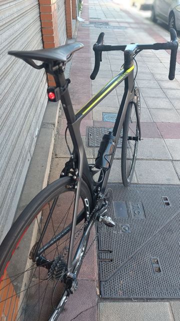Used Canyon Aeroad CF SLX 2017 Road & Gravel, Black — image 4 of 4