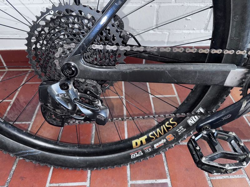 Canyon Exceed CF SLX 9 2022 2022 Mountainbike de segunda mano, Negro — imagen 3 de 8