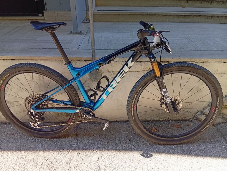 Used Trek Supercaliber 9.9 XX1 AXS 2022 2022 Mountainbike, Blue, 29 — image 1 of 6