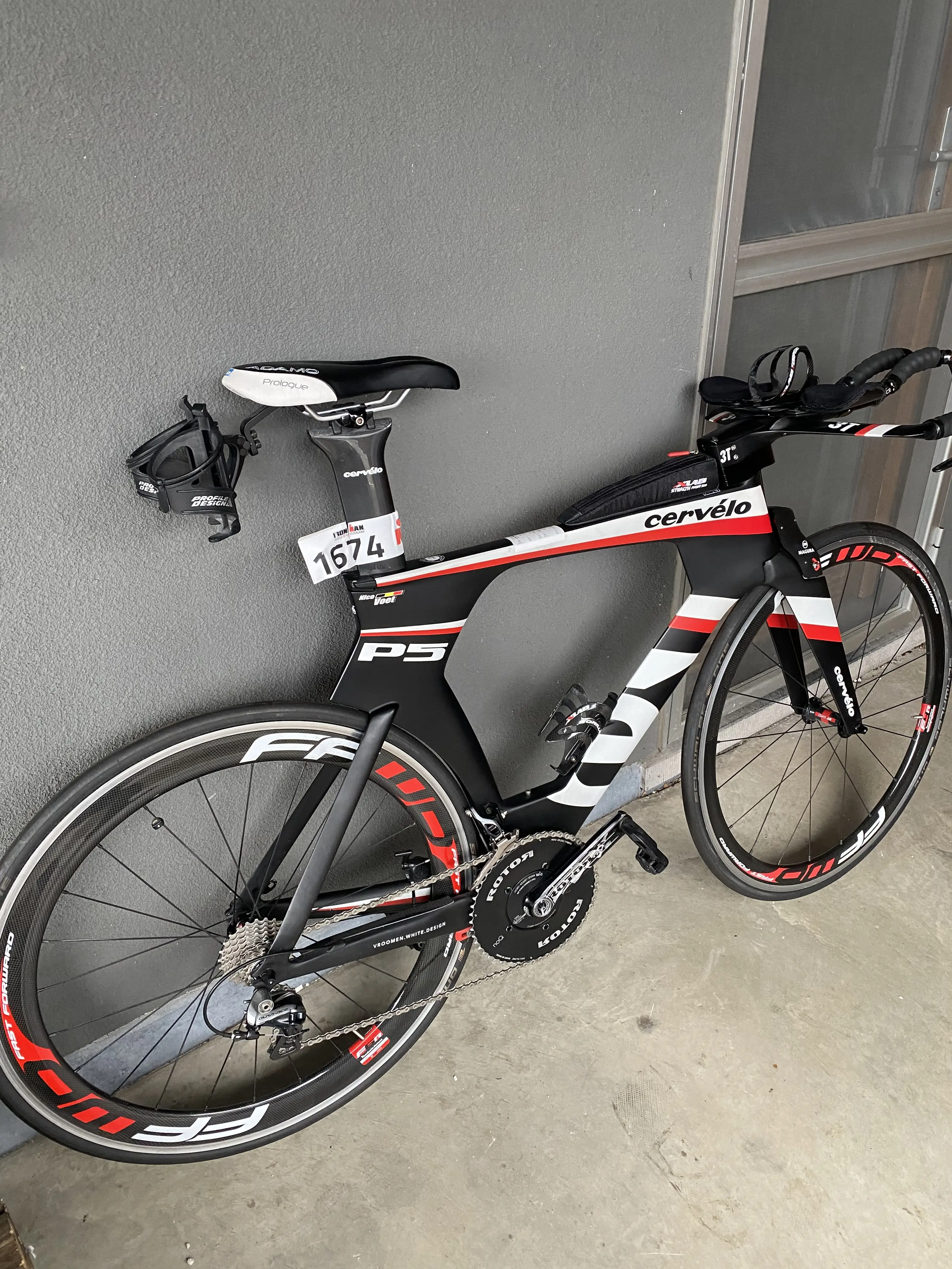 【送料込み】 Cervelo P5-six Di2 Dura-ace TTバイク Cervelo P5 Six Dura Ace Di2 Time Trial Bike 2017 Red/White/Black