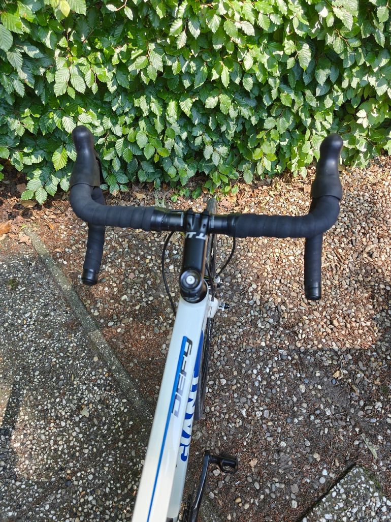 Used Giant Defy 1 2012 2012 Road & Gravel — image 6 of 7