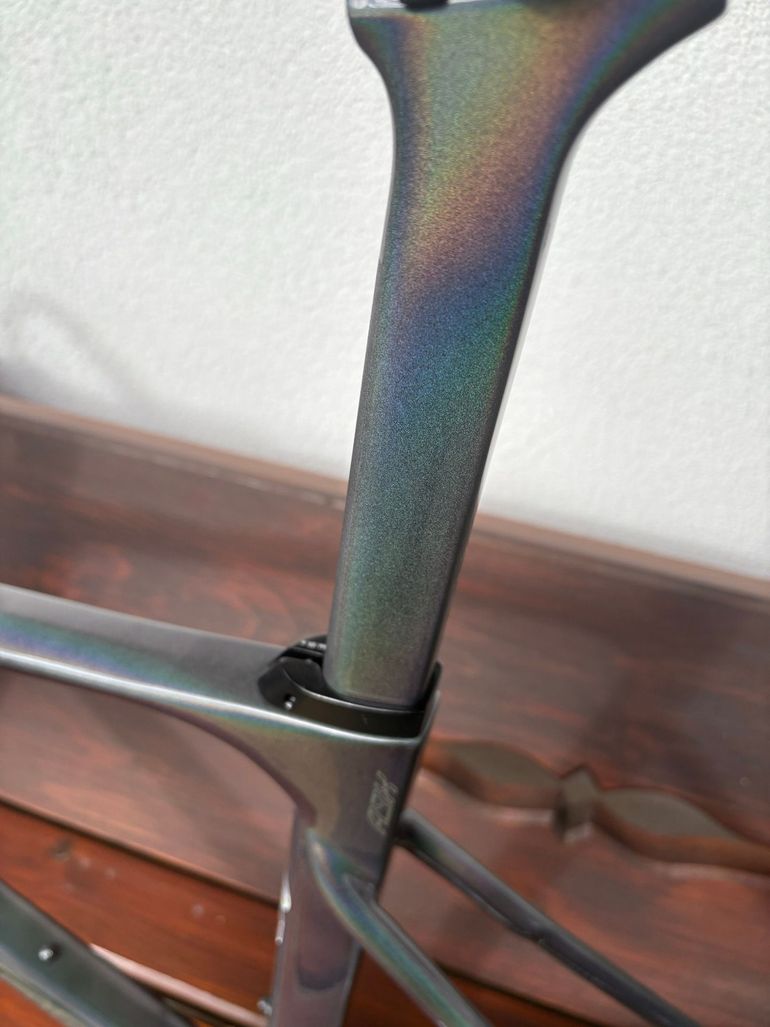 Used Polygon HELIOS A9X Frameset Including Vision 5D Integrated Handlebar 2025 Road & Gravel, Light Gray — image 5 of 18