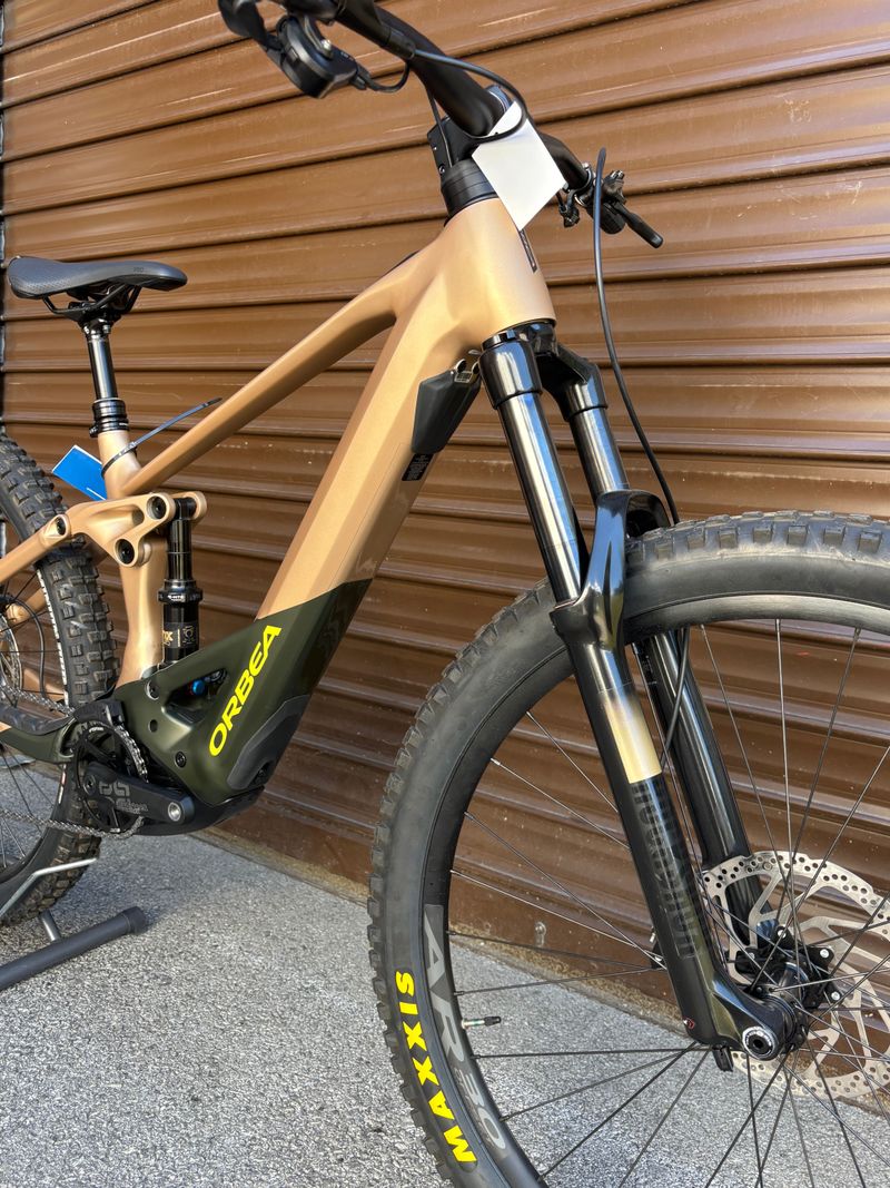 Orbea WILD H30 2023 2023 Mountainbike d'occasion — image 2 sur 5