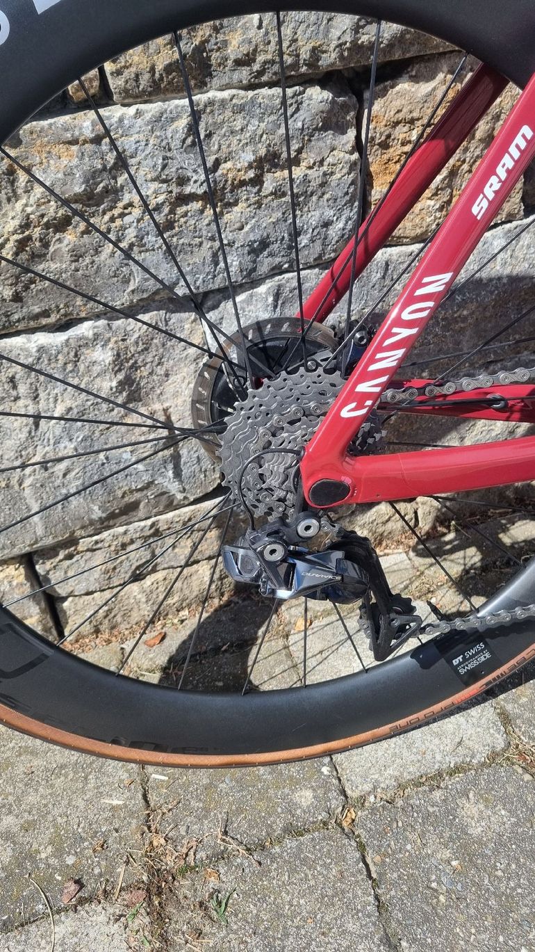Brugt Canyon Aeroad CF SLX Disc 9.0 Di2 2020 2020 Road & Gravel — billede 4 af 8