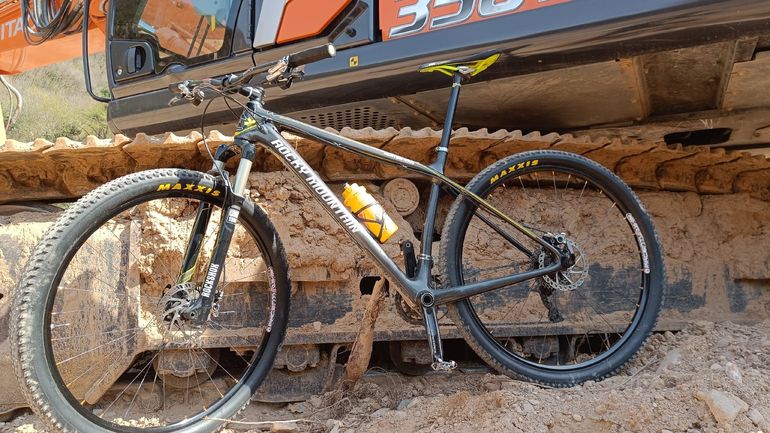 Used Rocky Mountain Vertex 970 RSL 2017 2017 Mountainbike, Black, 29 — image 1 of 16