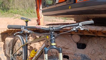 Used Rocky Mountain Vertex 970 RSL 2017 2017 Mountainbike, Black, 29 — image 10 of 16