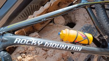 Used Rocky Mountain Vertex 970 RSL 2017 2017 Mountainbike, Black, 29 — image 8 of 16