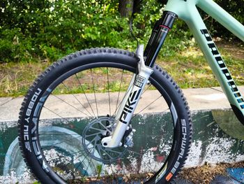 Used Propain Hugene SRAM XX Eagle AXS (T-Type) 2023 Mountainbike, Green — image 9 of 10