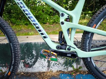 Used Propain Hugene SRAM XX Eagle AXS (T-Type) 2023 Mountainbike, Green — image 8 of 10