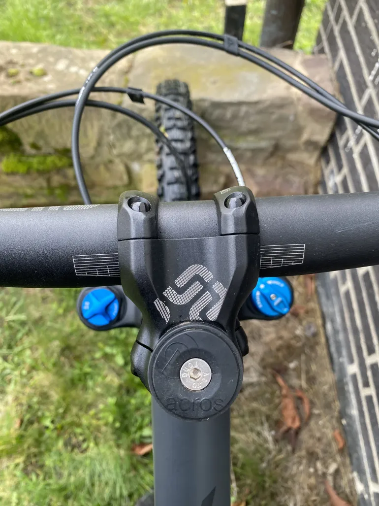 Używany YT Industries Jeffsy 29 CORE 2 2021 Mountainbike — zdjęcie 4 z 11