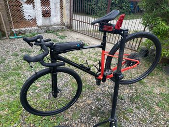 Used Giant Revolt X 1 2024 2024 Road & Gravel, Black — image 2 of 6