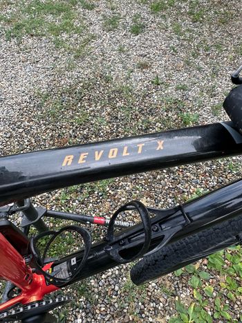 Used Giant Revolt X 1 2024 2024 Road & Gravel, Black — image 4 of 6