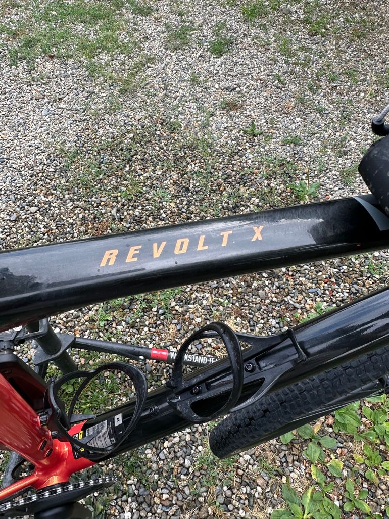 Used Giant Revolt X 1 2024 2024 Road & Gravel, Black — image 4 of 6