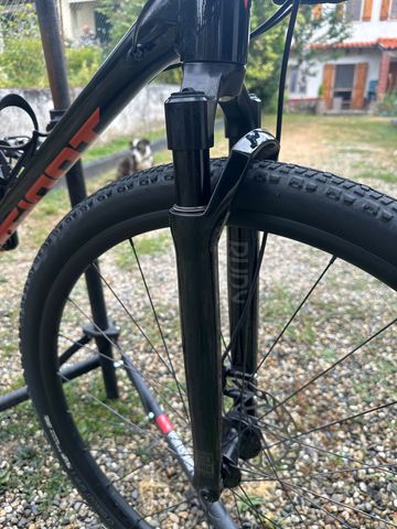 Used Giant Revolt X 1 2024 2024 Road & Gravel, Black — image 3 of 6