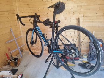 Giant Defy Advanced Pro 3 2021 2021 Road & Gravel d'occasion — image 2 sur 3