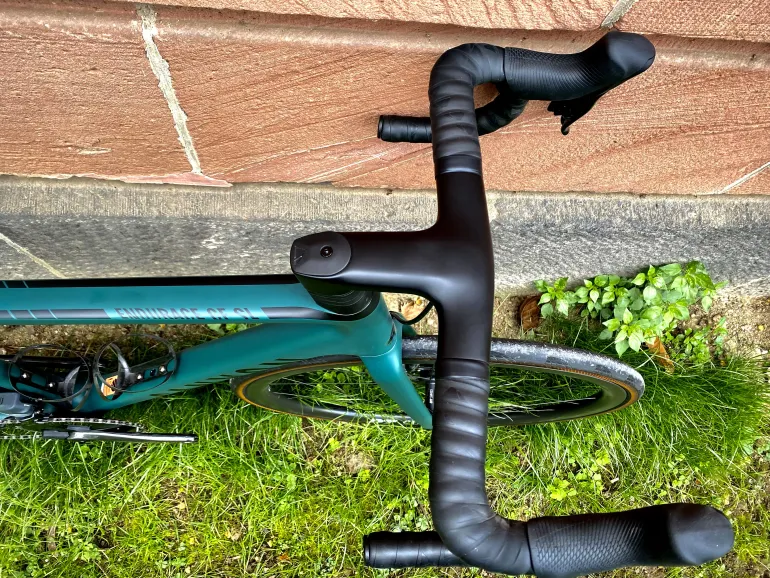 Used Canyon Endurace CF SL 8 Disc eTap 2022 Road & Gravel, Green — image 7 of 10