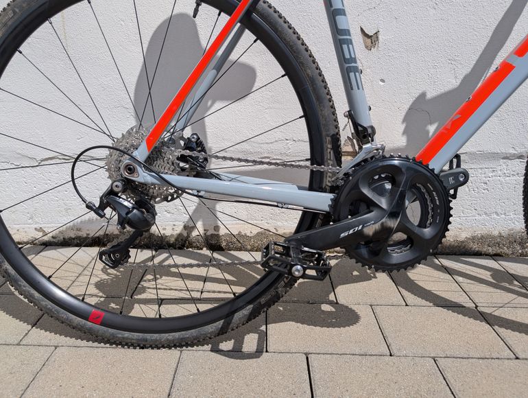 Used CUBE CROSS Race Pro 2017 2017 Road & Gravel, Light Gray — image 4 of 19