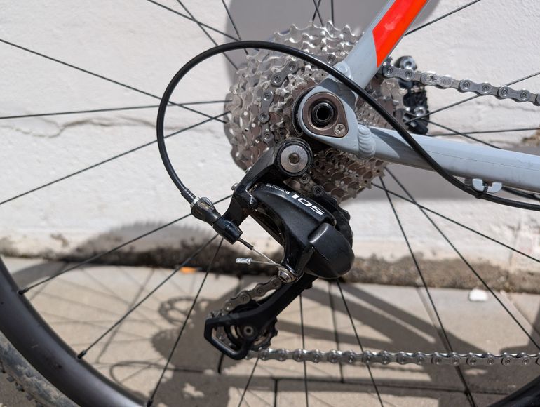 Used CUBE CROSS Race Pro 2017 2017 Road & Gravel, Light Gray — image 7 of 19