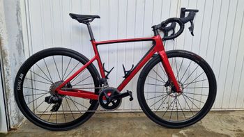 Used Van rysel EDR CF SRAM Rival AXS 2024 Road & Gravel, Red — image 1 of 3