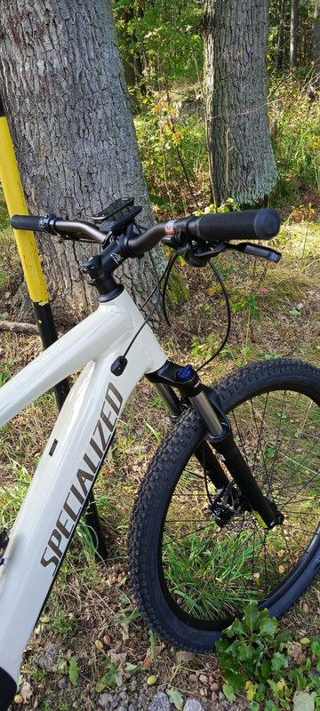 Gebrauchtes Specialized Turbo Tero 3.0 2024 2024 Mountainbike, Weiß, 29 — Bild 2 von 4