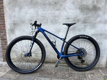 Used Lapierre Prorace CF 9.9 2024 2024 Mountainbike, Blue, 29 — image 6 of 13