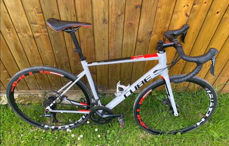 Used CUBE ATTAIN Pro Disc 2019 2019 Road & Gravel, White — image 2 of 9