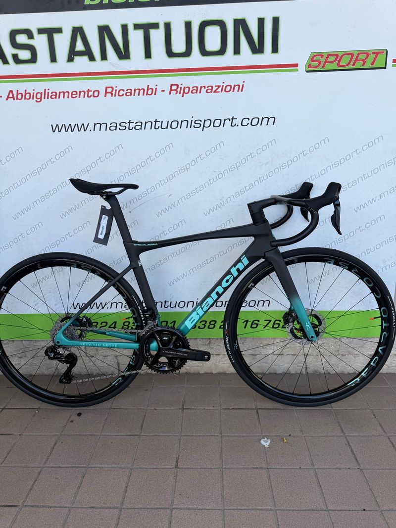 Used Bianchi Specialissima RC Durace Di2 2024 2024 Road & Gravel