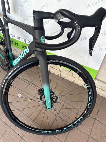 Brugt Bianchi Specialissima RC Durace Di2 2024 2024 Road & Gravel — billede 3 af 4