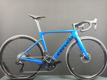 Cervélo Caledonia 105 Di2 2024 2024 Road & Gravel usato