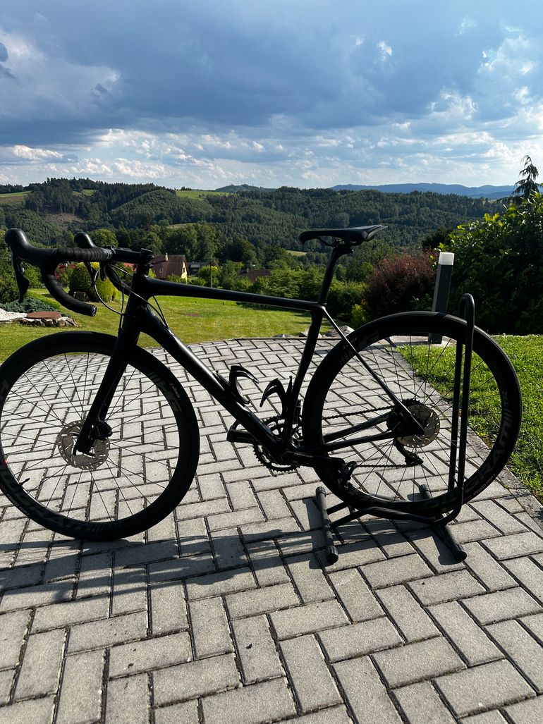 Used Cannondale Synapse Hi-MOD Disc Dura-Ace 2018 2018 Road & Gravel, Black — image 1 of 11