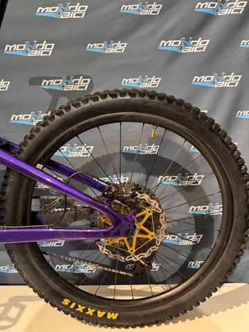 Used Giant Reign Shimano Deore XT 2021 Mountainbike, Purple — image 3 of 10