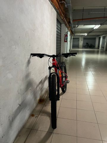 Used BH Spike Shimano Tourney 2024 Mountainbike, Red, 29 — image 2 of 5