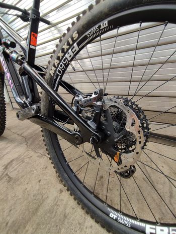 Canyon Torque 27.5 CF 9 2022 2022 Mountainbike usato, Nero — immagine 8 di 13
