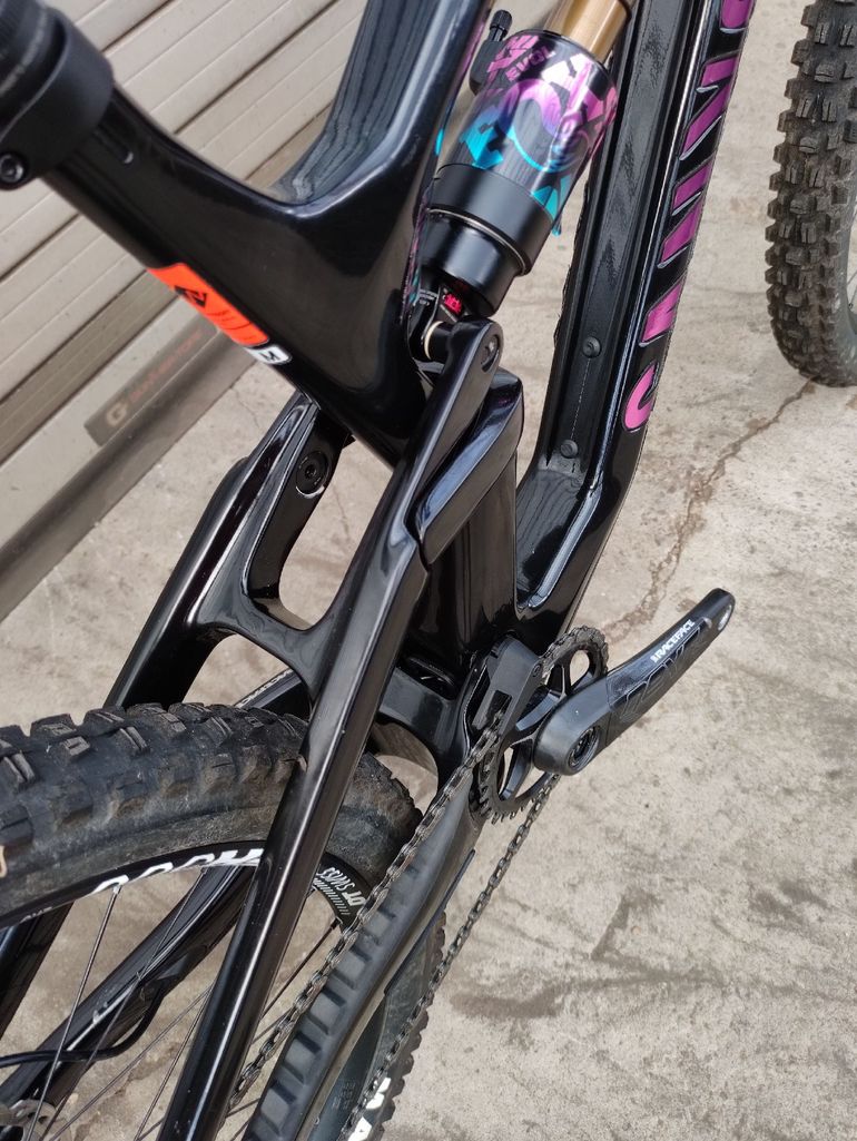 Canyon Torque 27.5 CF 9 2022 2022 Mountainbike usato, Nero — immagine 13 di 13