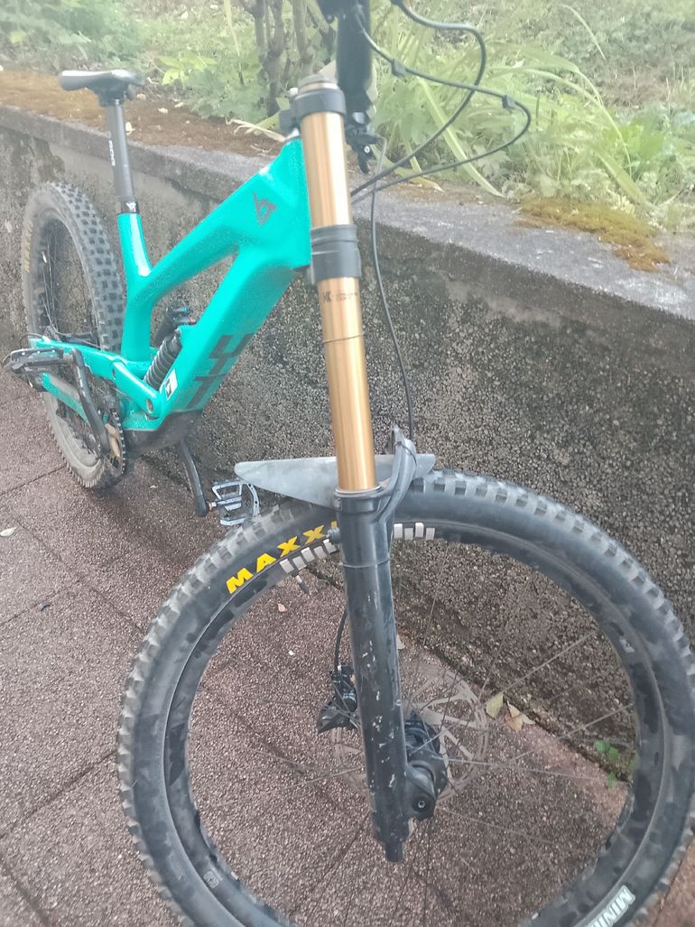 Used YT Industries Tues Shimano Deore 2023 Mountainbike, Blu — image 5 of 6