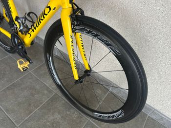 Used Specialized Tarmac Shimano Ultegra Di2 2017 Road & Gravel, Orange — image 6 of 7