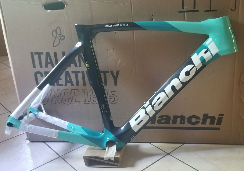 Gebrauchtes Bianchi Oltre XR4 Disc Frameset 2024 Road & Gravel, Schwarz — Bild 2 von 5