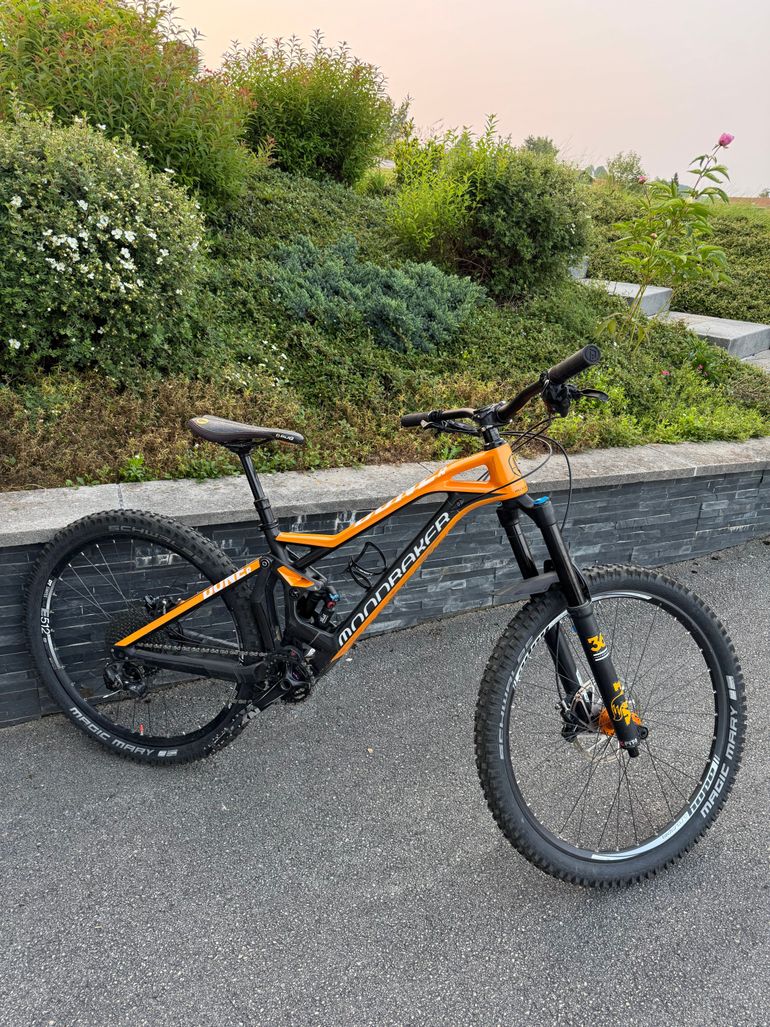 Mondraker Dune Carbon R 2018 2018