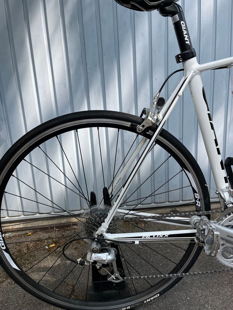 Giant Defy 3 2012 2012