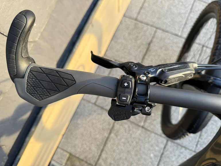 Used Specialized Turbo Levo Expert 2022 2022 Mountainbike — image 12 of 20