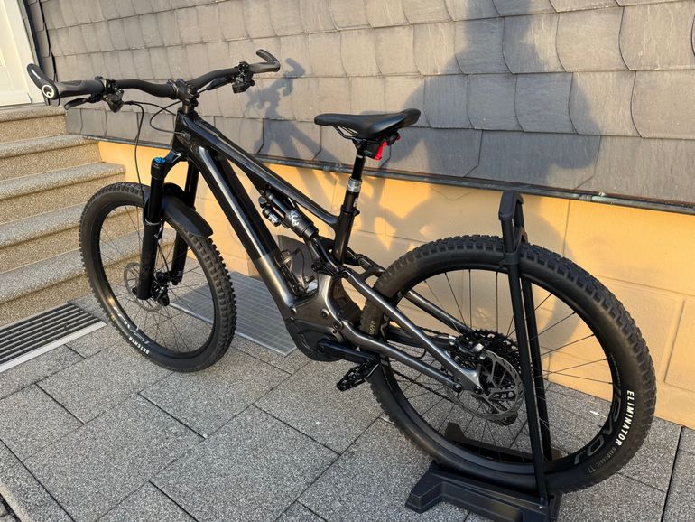 Used Specialized Turbo Levo Expert 2022 2022 Mountainbike — image 6 of 20