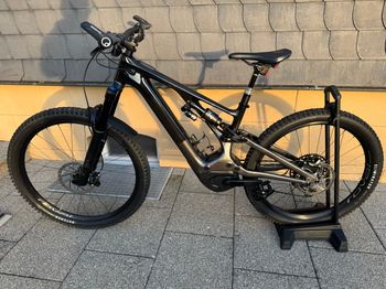 Used Specialized Turbo Levo Expert 2022 2022 Mountainbike — image 4 of 20