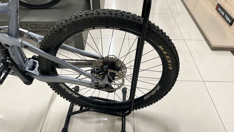 Used Scott Ransom 930 2023 2023 Mountainbike, Light Gray, 29 — image 6 of 7